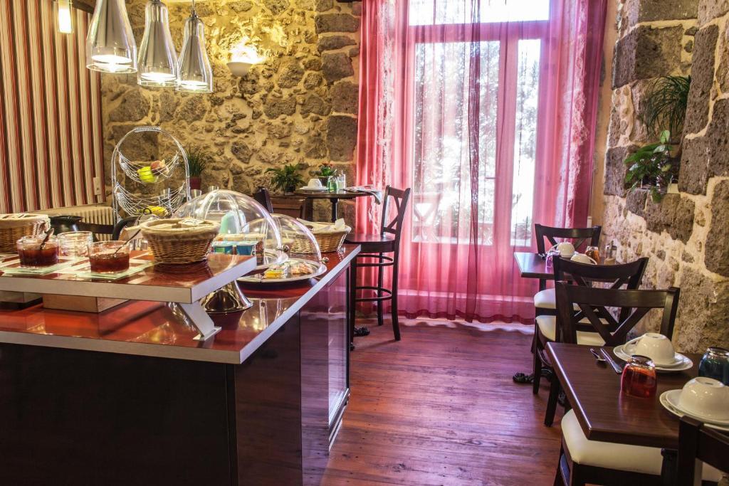 Hotel Henri IV Nérac Εξωτερικό φωτογραφία