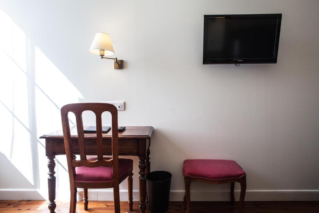 Hotel Henri IV Nérac Δωμάτιο φωτογραφία