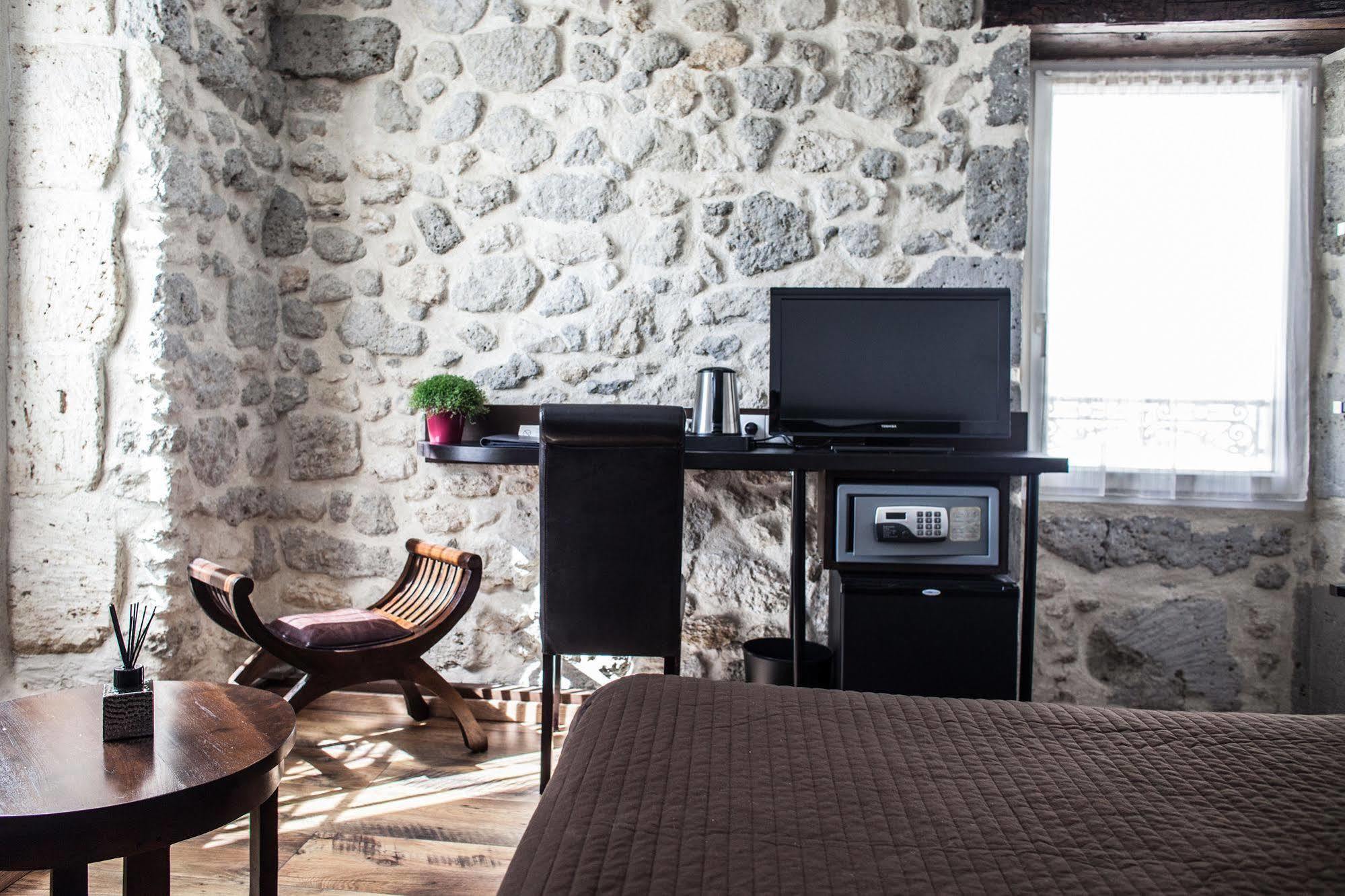 Hotel Henri IV Nérac Εξωτερικό φωτογραφία