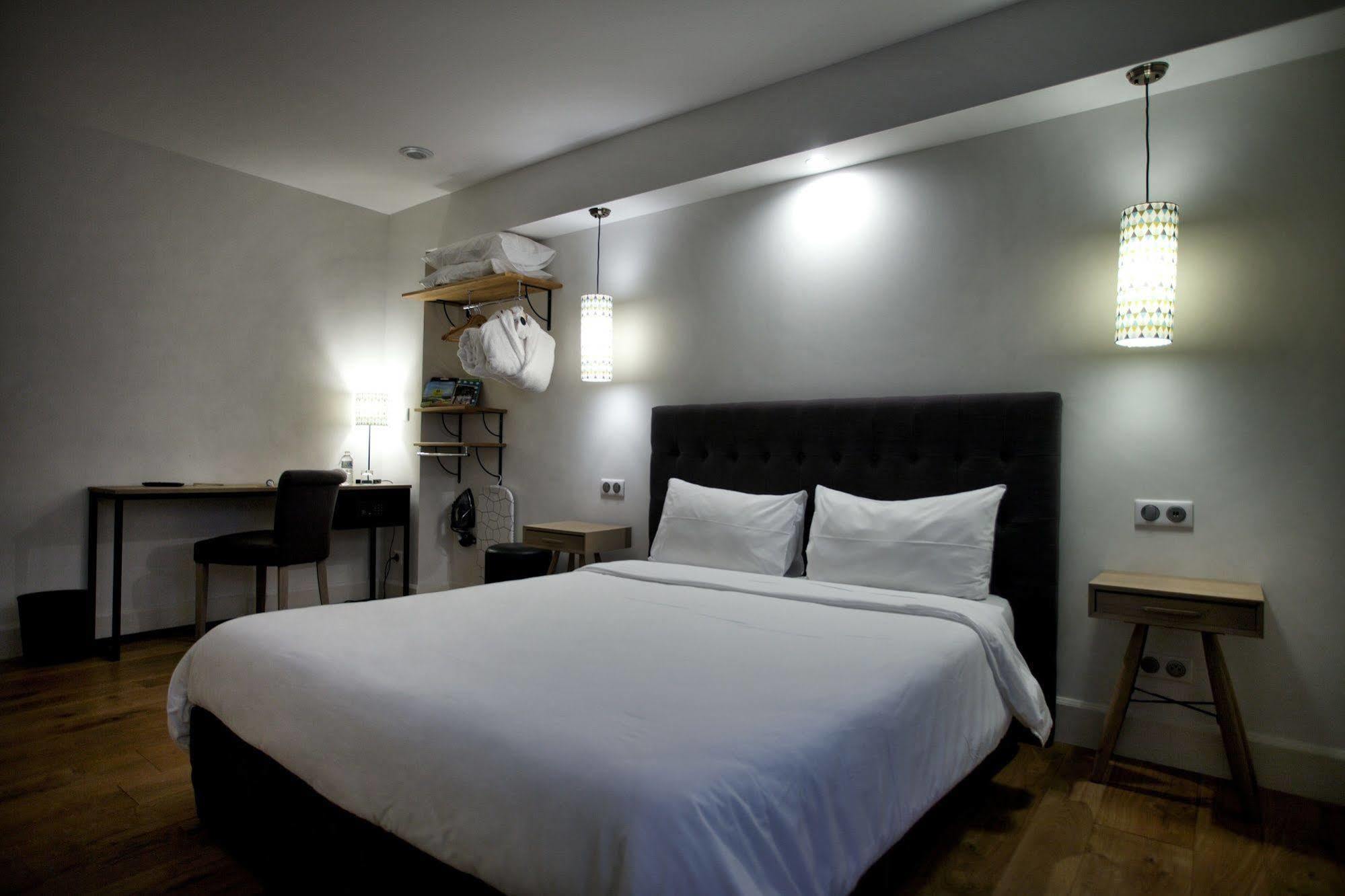 Hotel Henri IV Nérac Εξωτερικό φωτογραφία