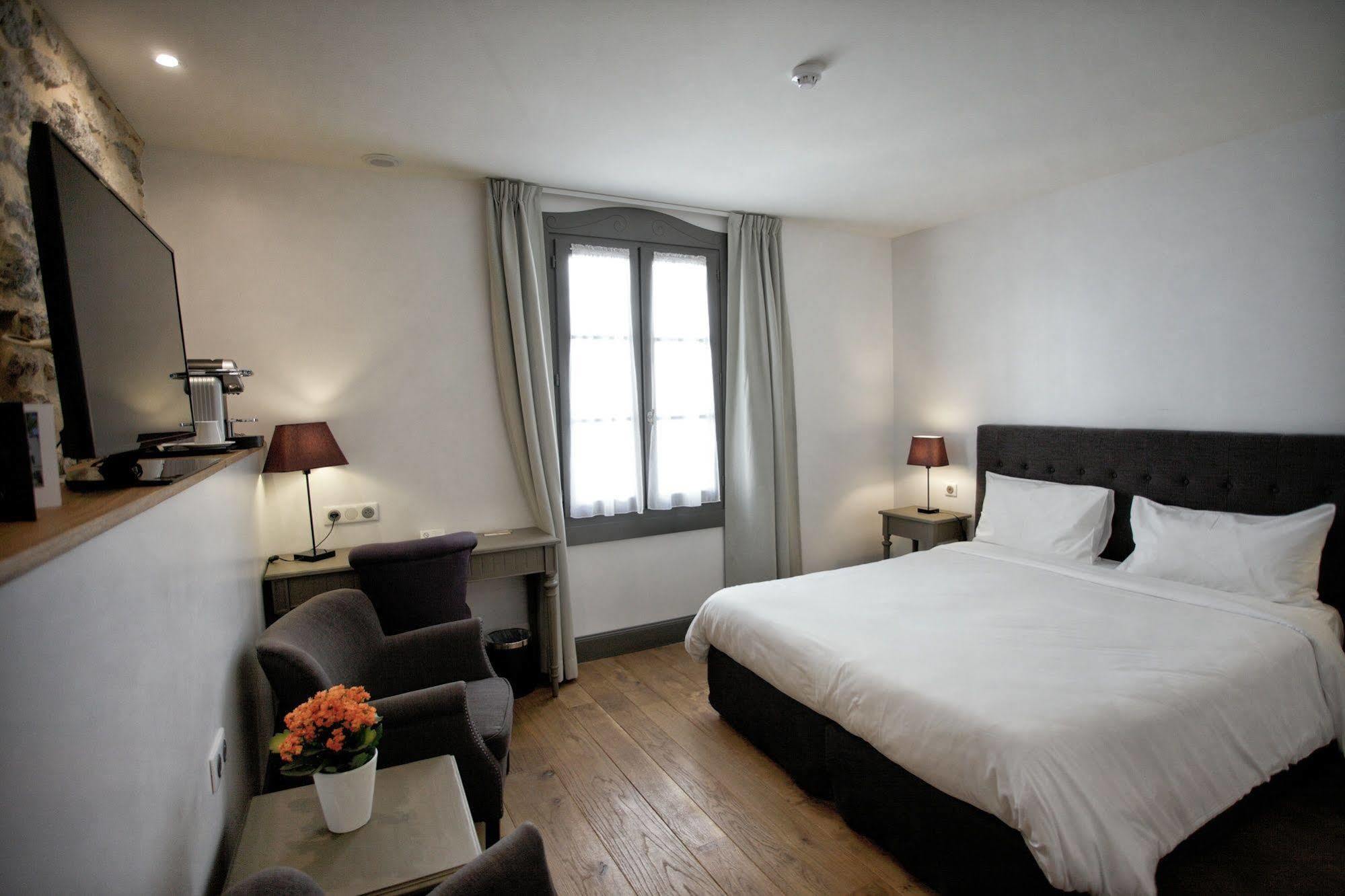 Hotel Henri IV Nérac Εξωτερικό φωτογραφία